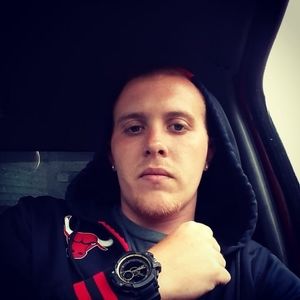 Meet your Posher, Chuck